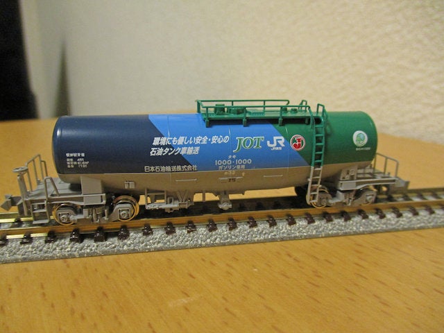 タキ1000(後期形)「1000号記念塗装」入10両セット 入線 | ダイス