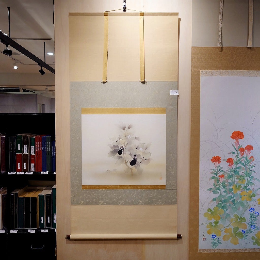 ただいま店内に展示をしている季節ものの掛け軸 | 古美術骨董古がん堂