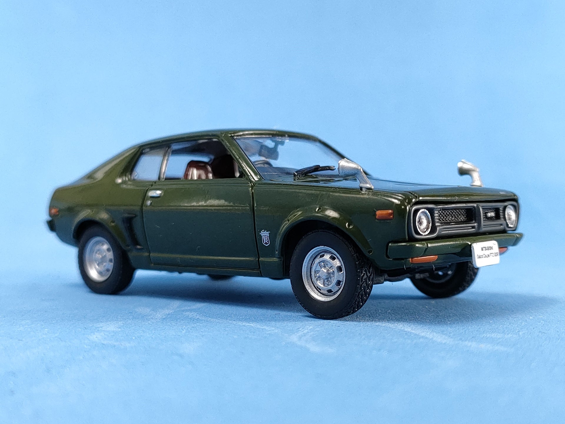 ミツビシ ギャラン クーペ FTO GSR 1973 （カーキ） | ミニカー