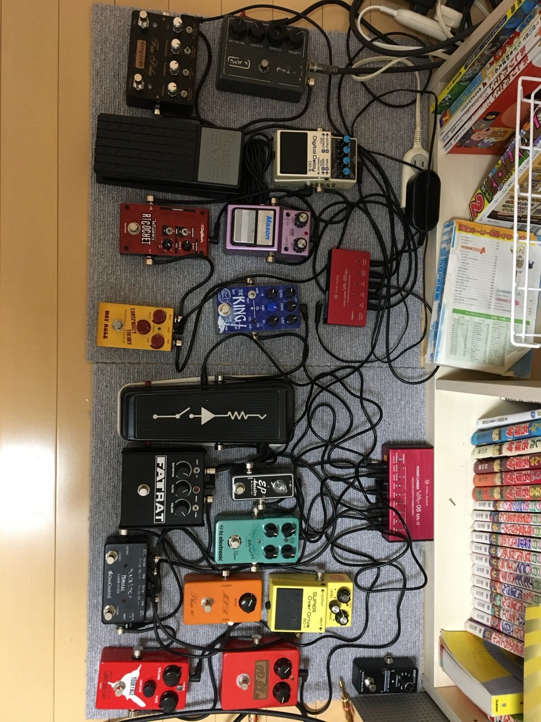 エフェクターボードにあるエフェクター ここからはスイッチャー編