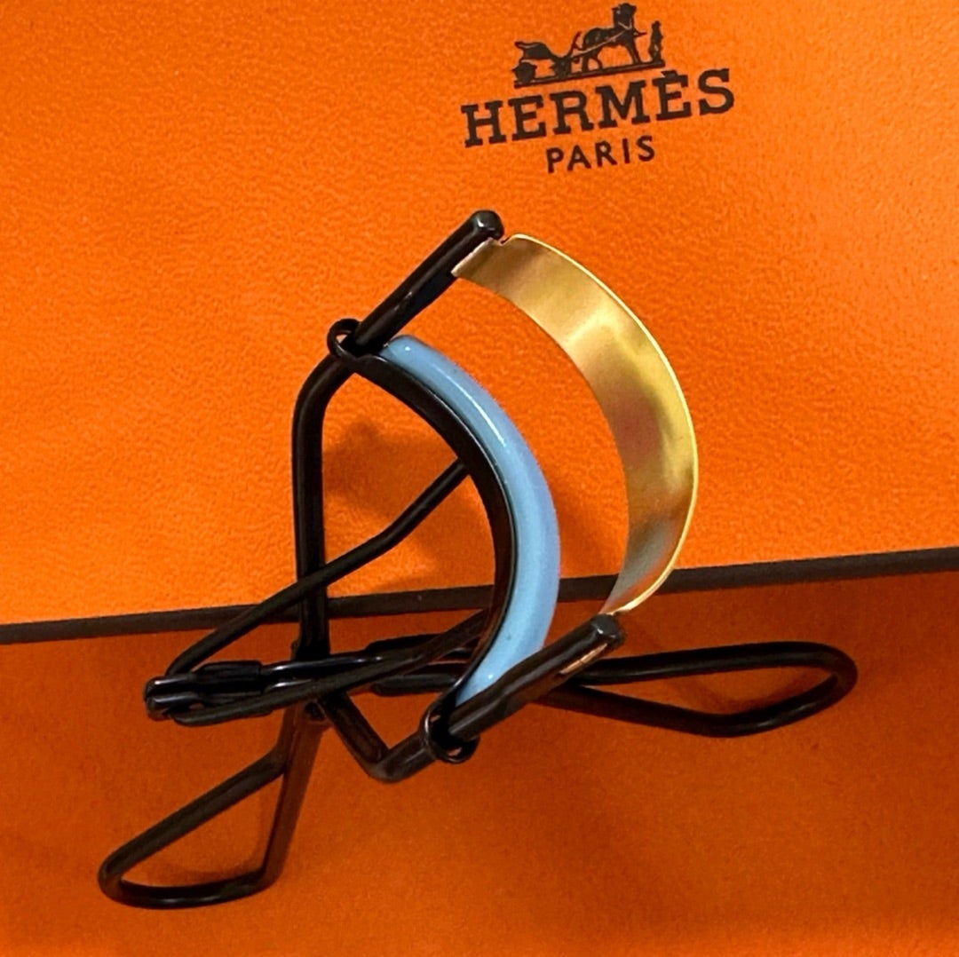 エルメス アイラッシュカーラーとアイシャドウ① | うさぎの