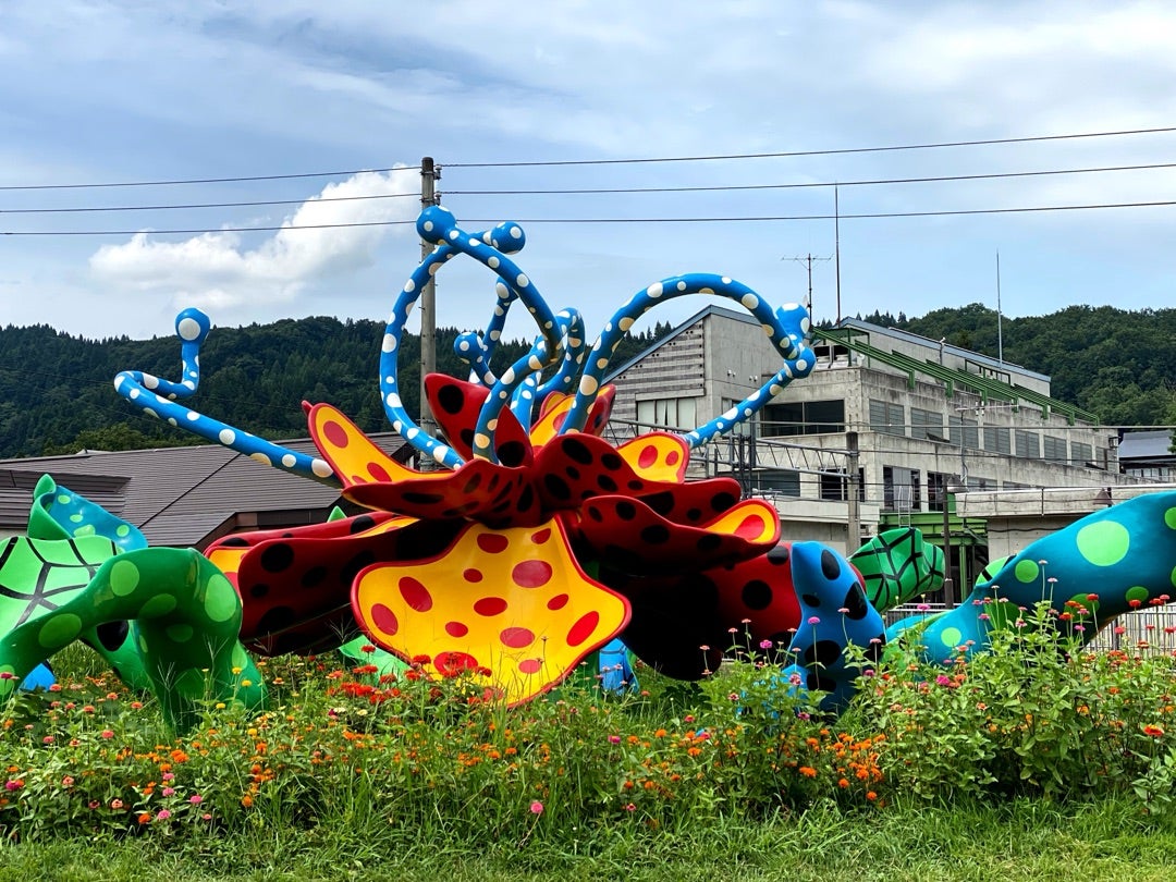 大地の芸術祭2〜草間彌生｢花咲ける妻有｣ | mikanのうれしい楽しい毎日