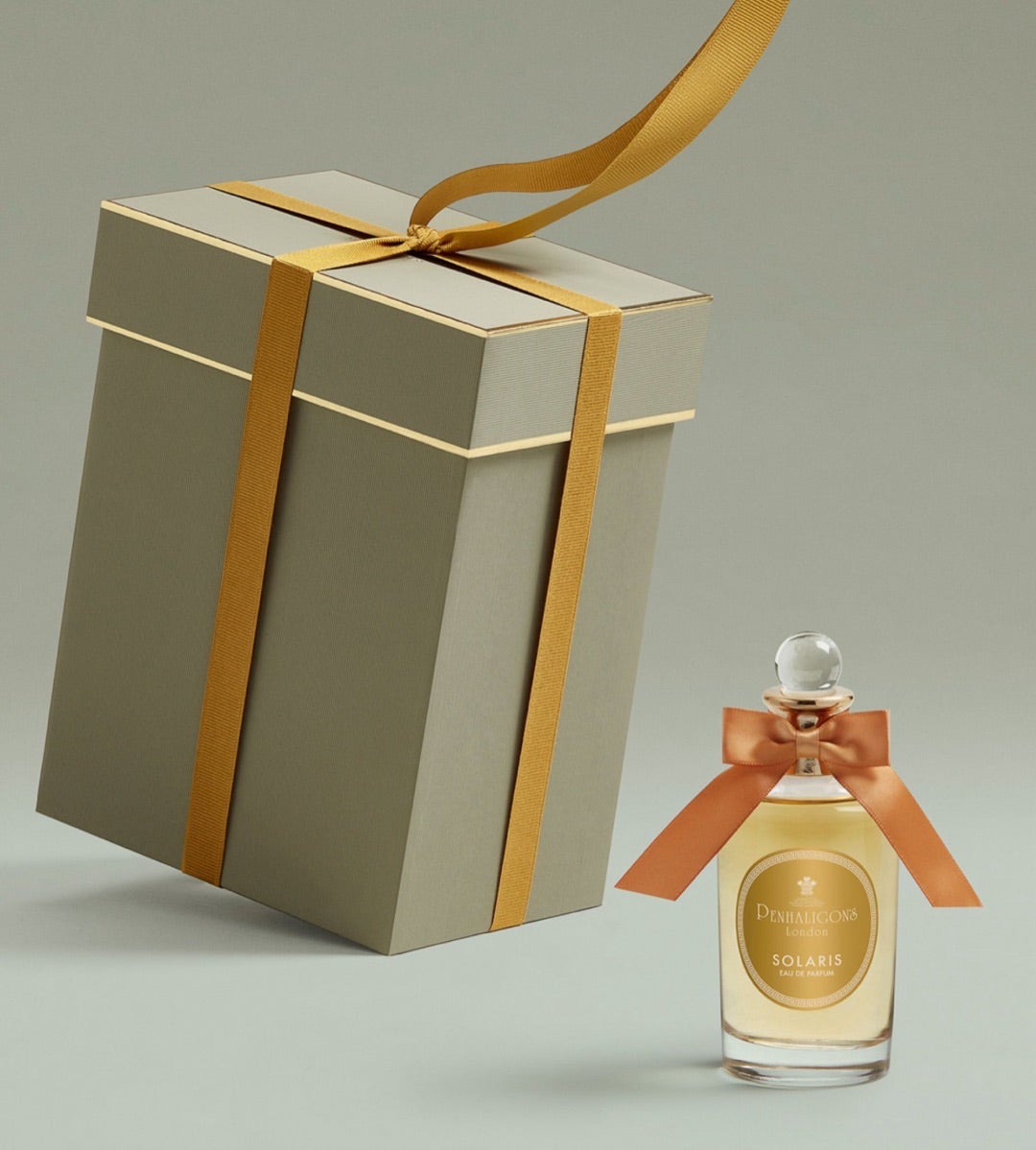 これは生きた花々の香水です 香水レビュー ソラリス ペンハリガン