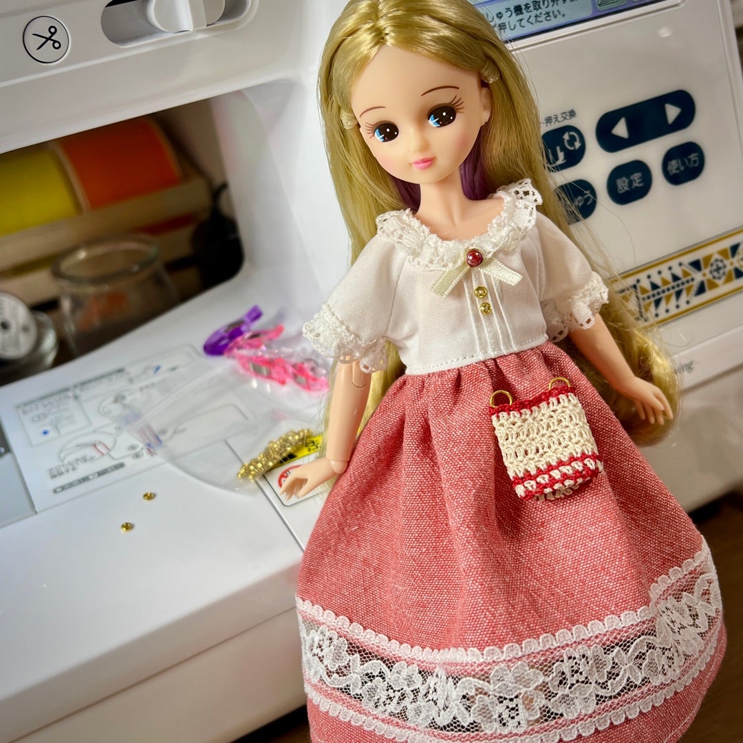 ハンドメイド1/6ドール服 リカちゃん服No.402に合わせてポシェット作り