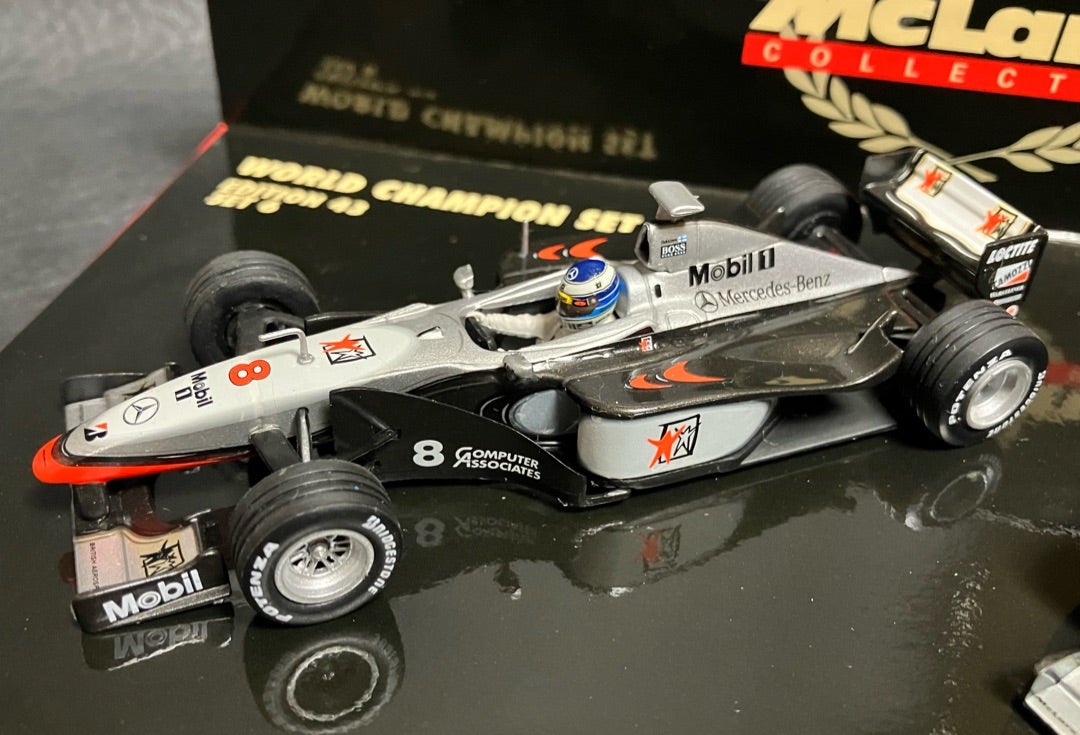 1998 マクラーレン MP4-13 # M.ハッキネン | エイトプリンのミニカー