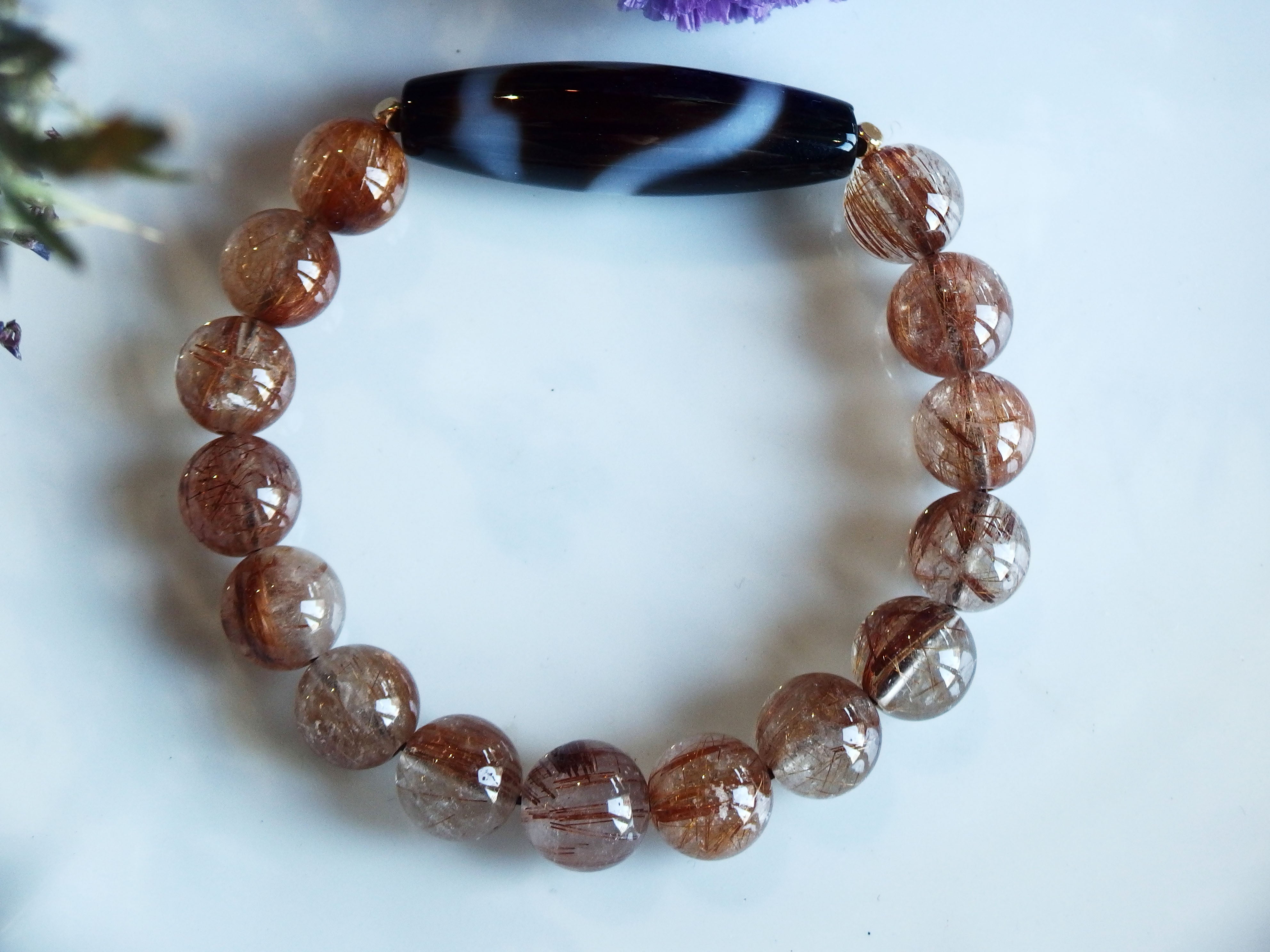 持ち主に強力な加護を与える白蛇天珠 | Gems〜ジェムズ〜