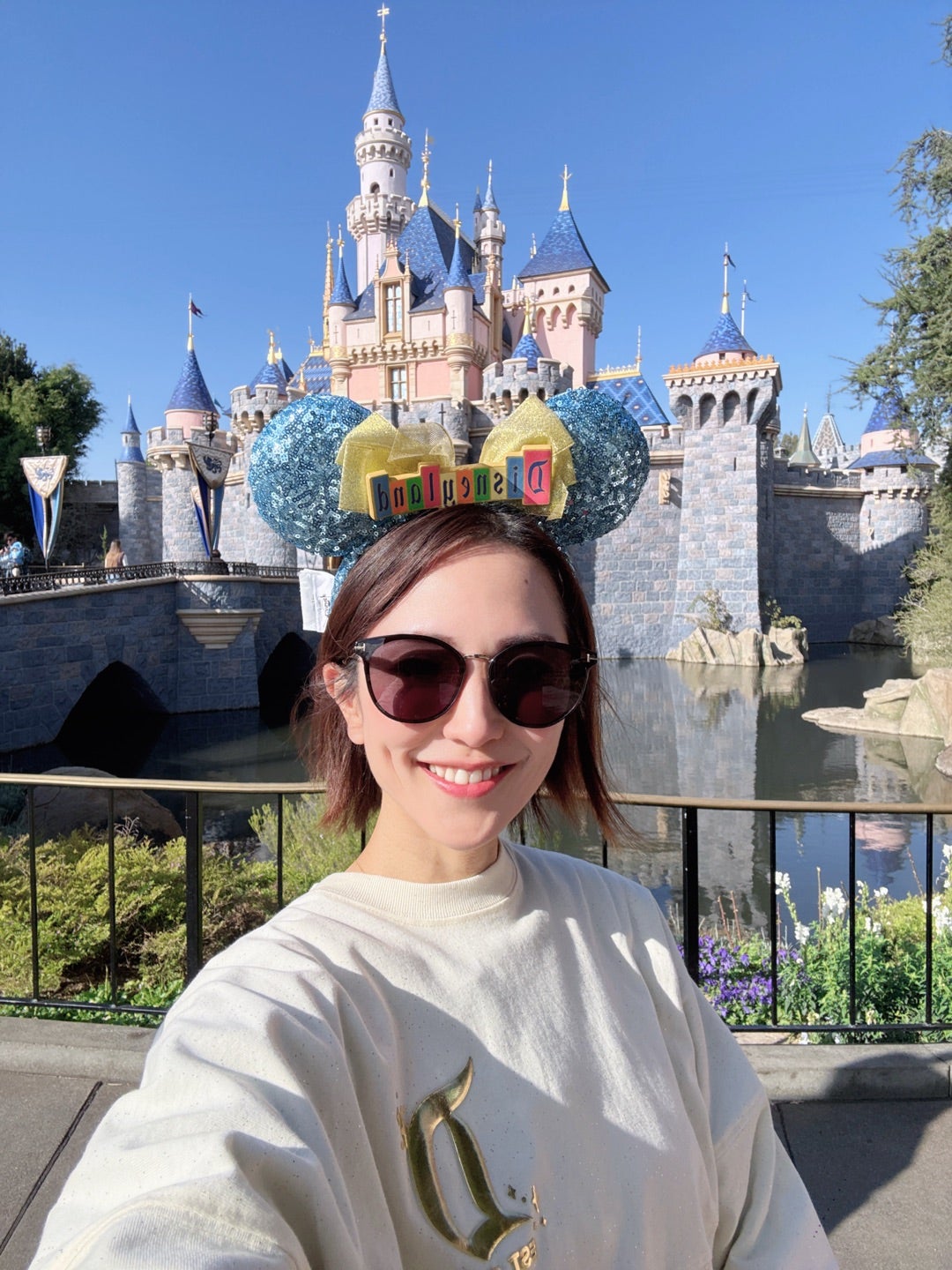 カリフォルニアディズニー の限定アパレル(スピジャ&カチューシャ