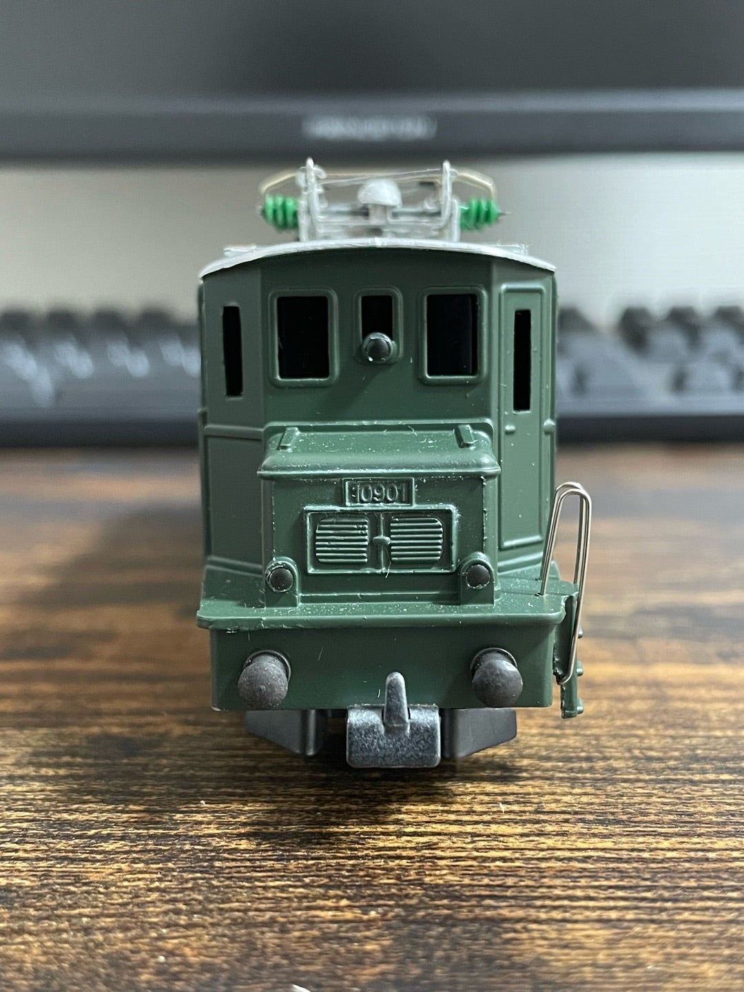 全然違うじゃないか！？(HAG Nr.141 SBB Ae 4/7 10901) | ツォイスの庭