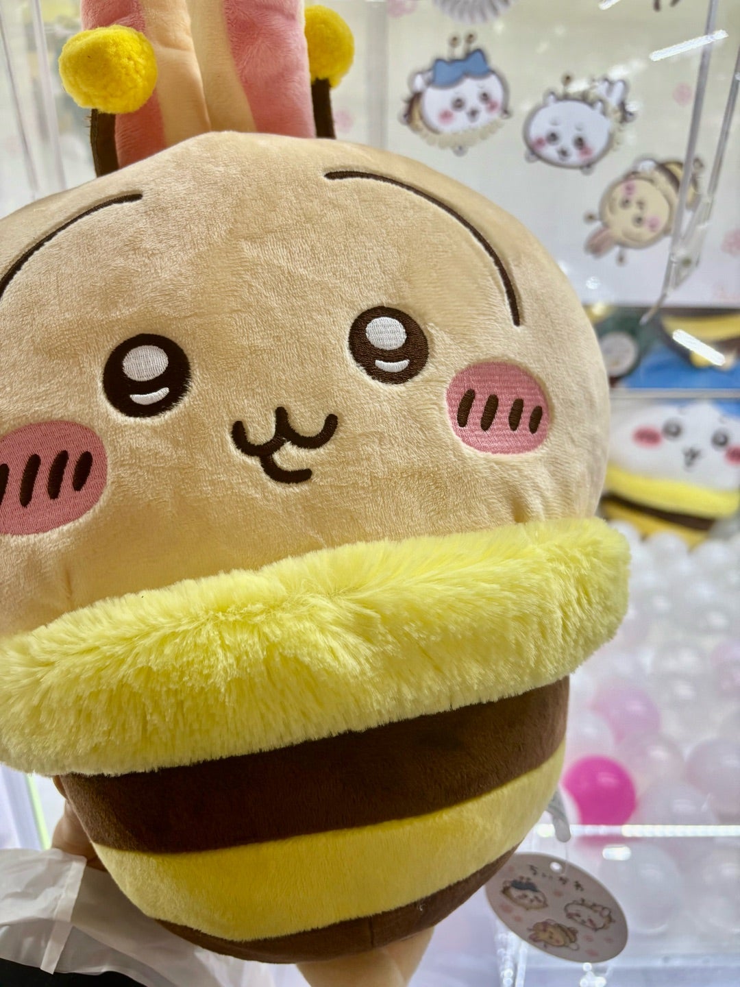 ちいかわ ハチさんBIGぬいぐるみ（うさぎ、ハチワレ、ちいかわ）コンプ