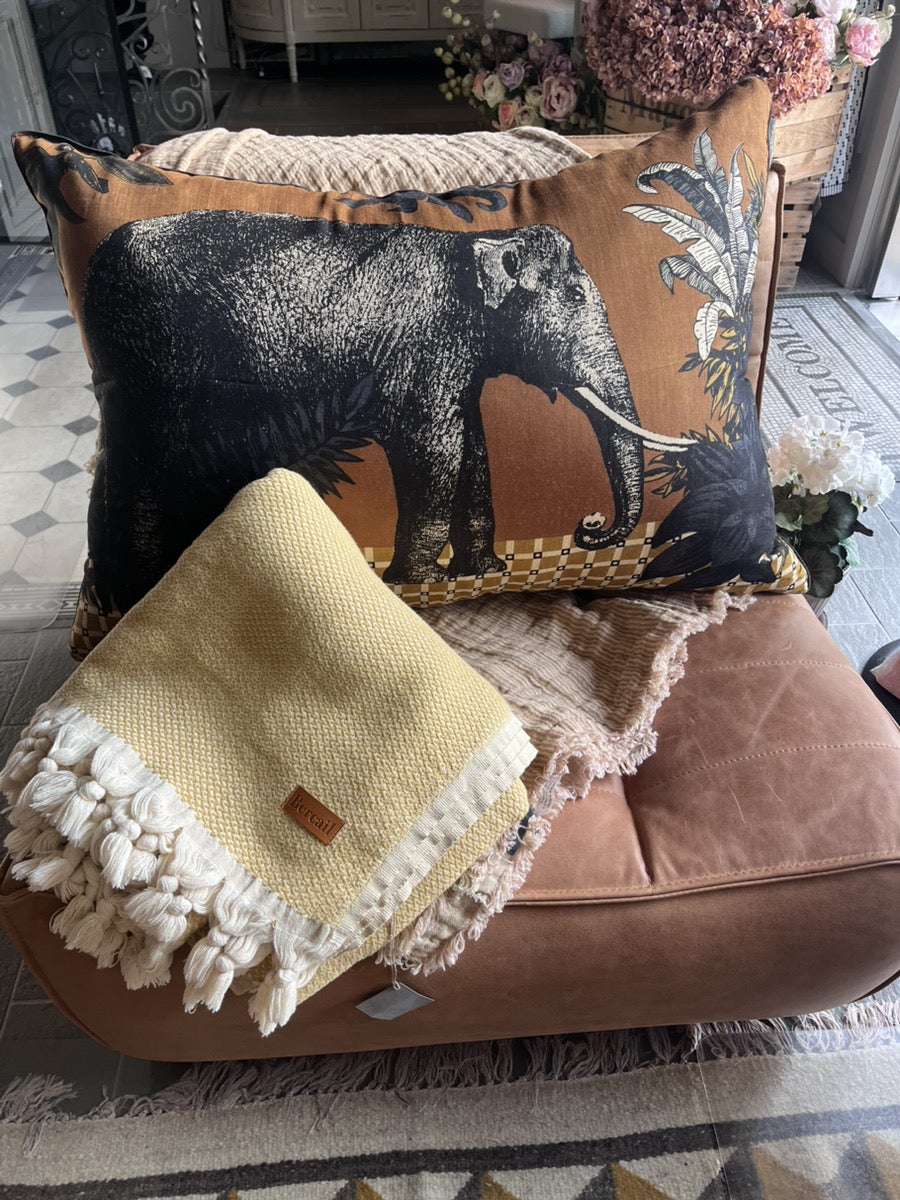 インテリアのアクセントに♡ 素敵なクッション特集！｜Staff blog