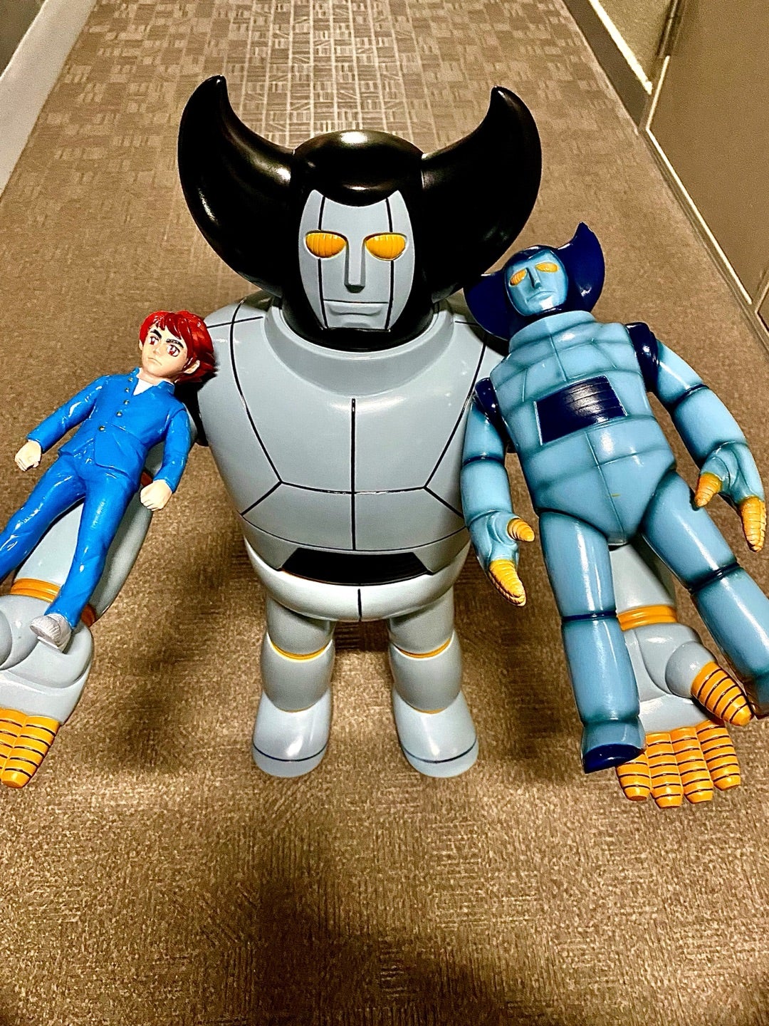 あべとおるさんのバビル2世とポセイドンとまんだらけの大型ソフビの