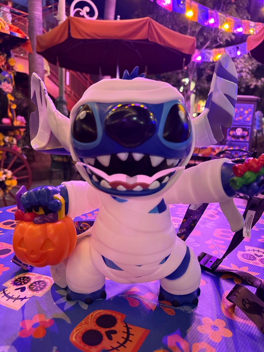 ディズニーハロウィン「ミイラスティッチ」と市長ドリンクシッパー買え