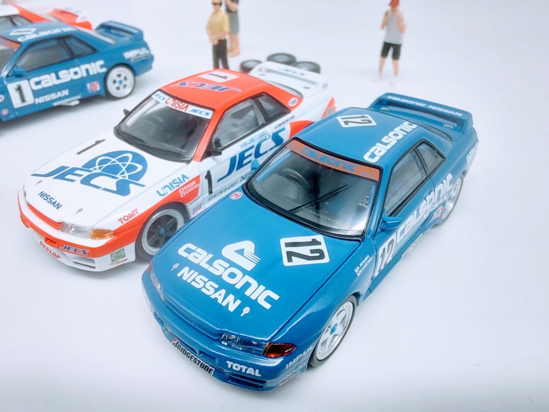 トミカ】リミテッドヴィンテージNEO カルソニック スカイラインGT-R(93