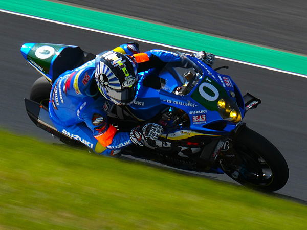 鈴鹿8耐 suzuka8h スズキ 津田拓也 アルベルト・アレナス