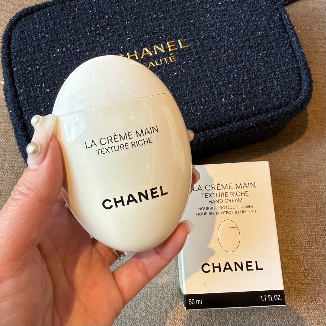 CHANELシャネルクリスマスコフレ2025♡チャーム付き限定エッセンシャル