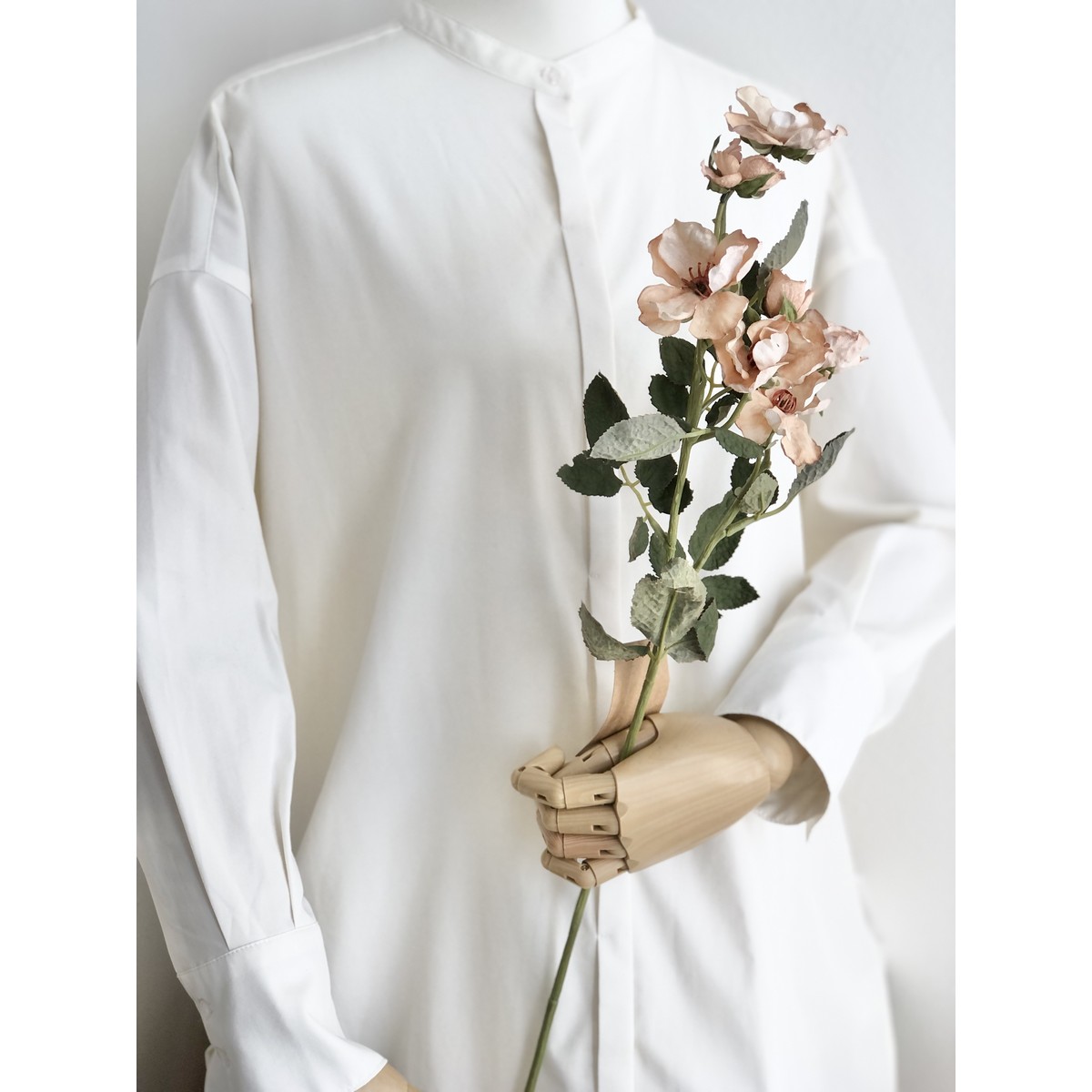 造花】アスカ/ローズ×7 ソフトベージュ/A-34973-8A - 花材通販はなどん