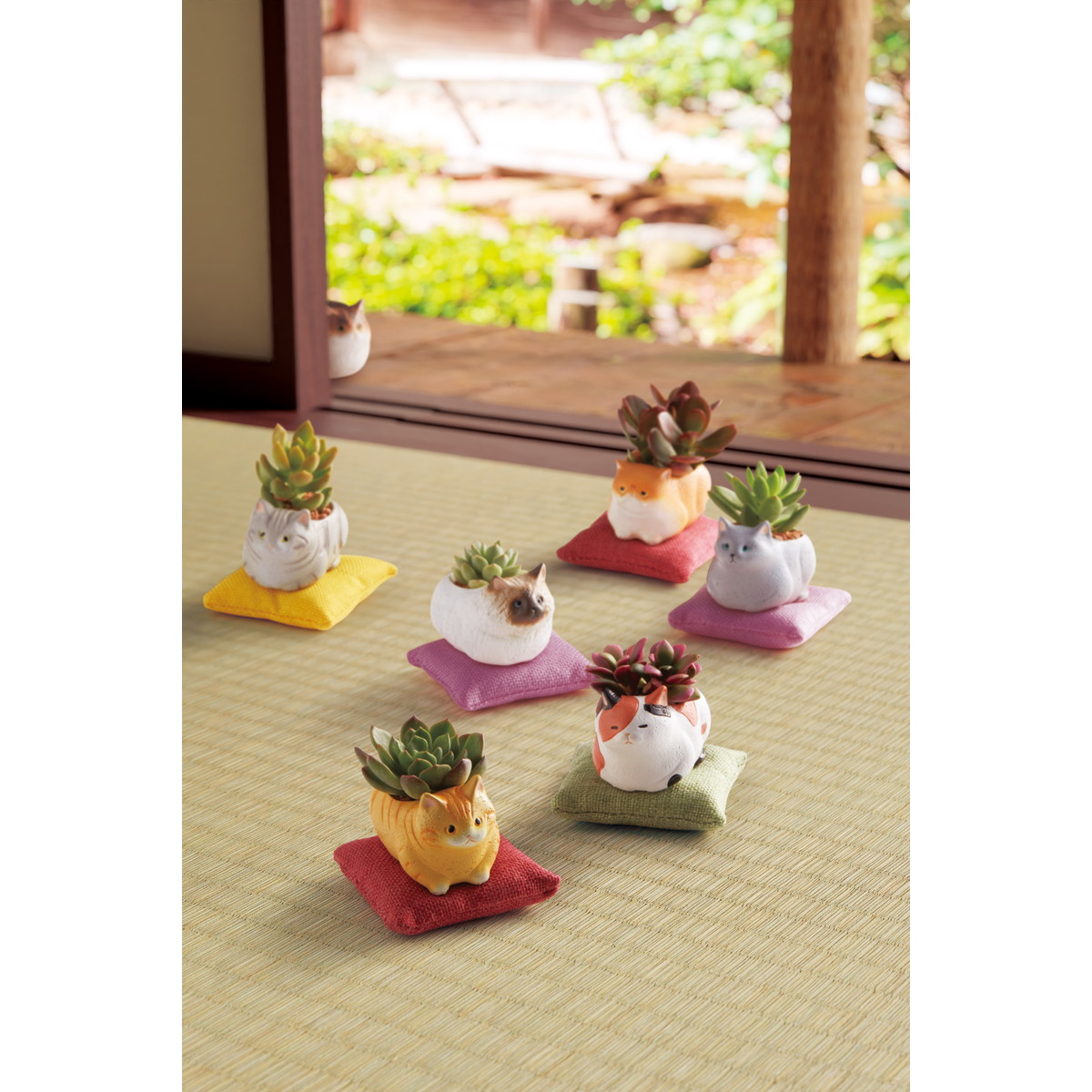 GREENHOUSE/リトルレジンポット くつろぎねこ/4892 - 花材通販はなどん