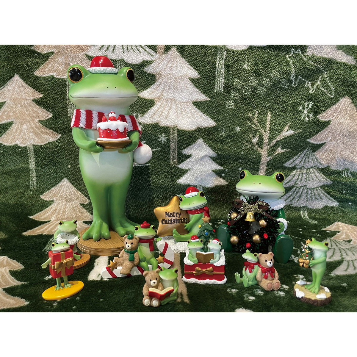 drawerplus/Copeau コポー ガーデンサイズ クリスマスツリーを抱える