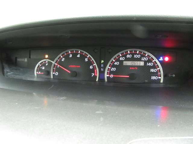 2005 Toyota Voxy DBA-AZR60G 2WD - Car Price $1,610