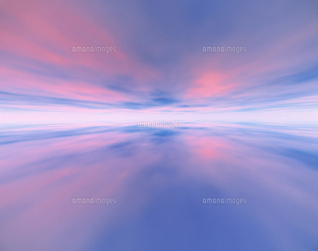 青とピンクのグラデーションの雲 CG[00798000043]の写真・イラスト