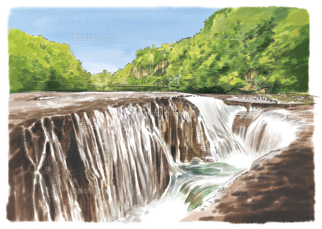 水しぶきを上げながら流れ落ちる吹割の滝[10822000061]の写真