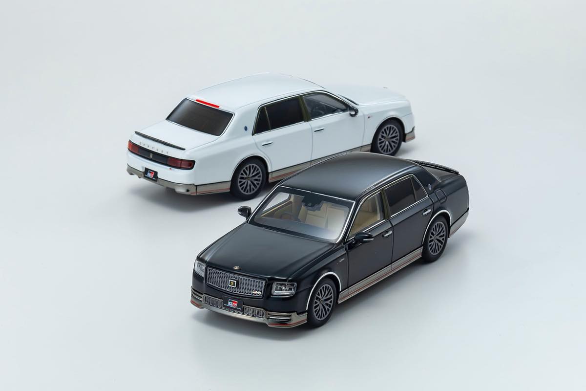 日本が誇る究極のVIPカー「カスタムセンチュリー」の迫力をミニカー化