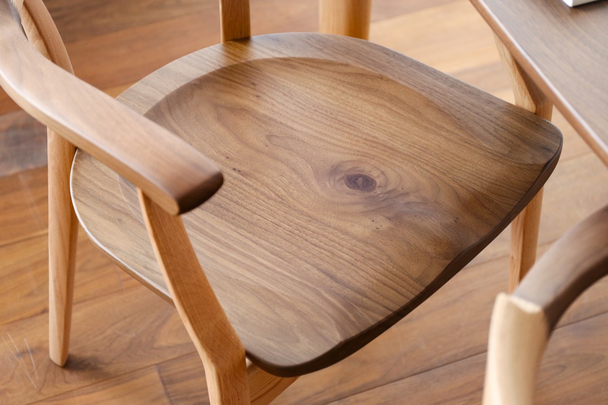 ibata直営 Sign サイン アームチェアK｜CHAIR｜飛騨の家具/国産家具