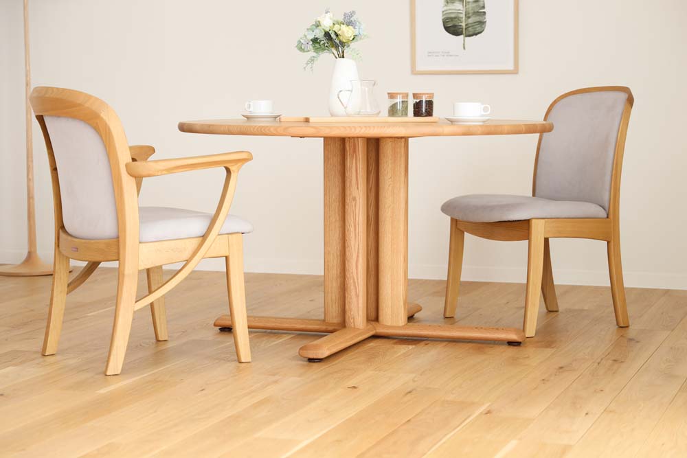 NEO TABLE 円形 1本脚 | 【公式】飛騨の家具『株式会社シラカワ』