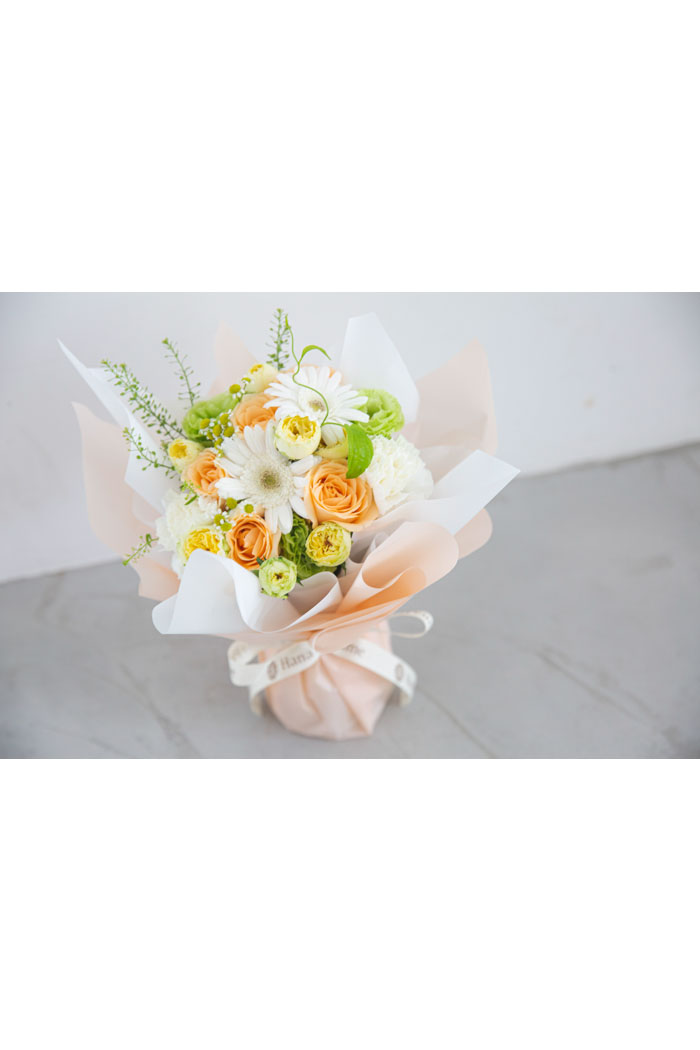 そのまま飾れるブーケ #1734 size:100 YEL｜HanaPrime（ハナプライム）