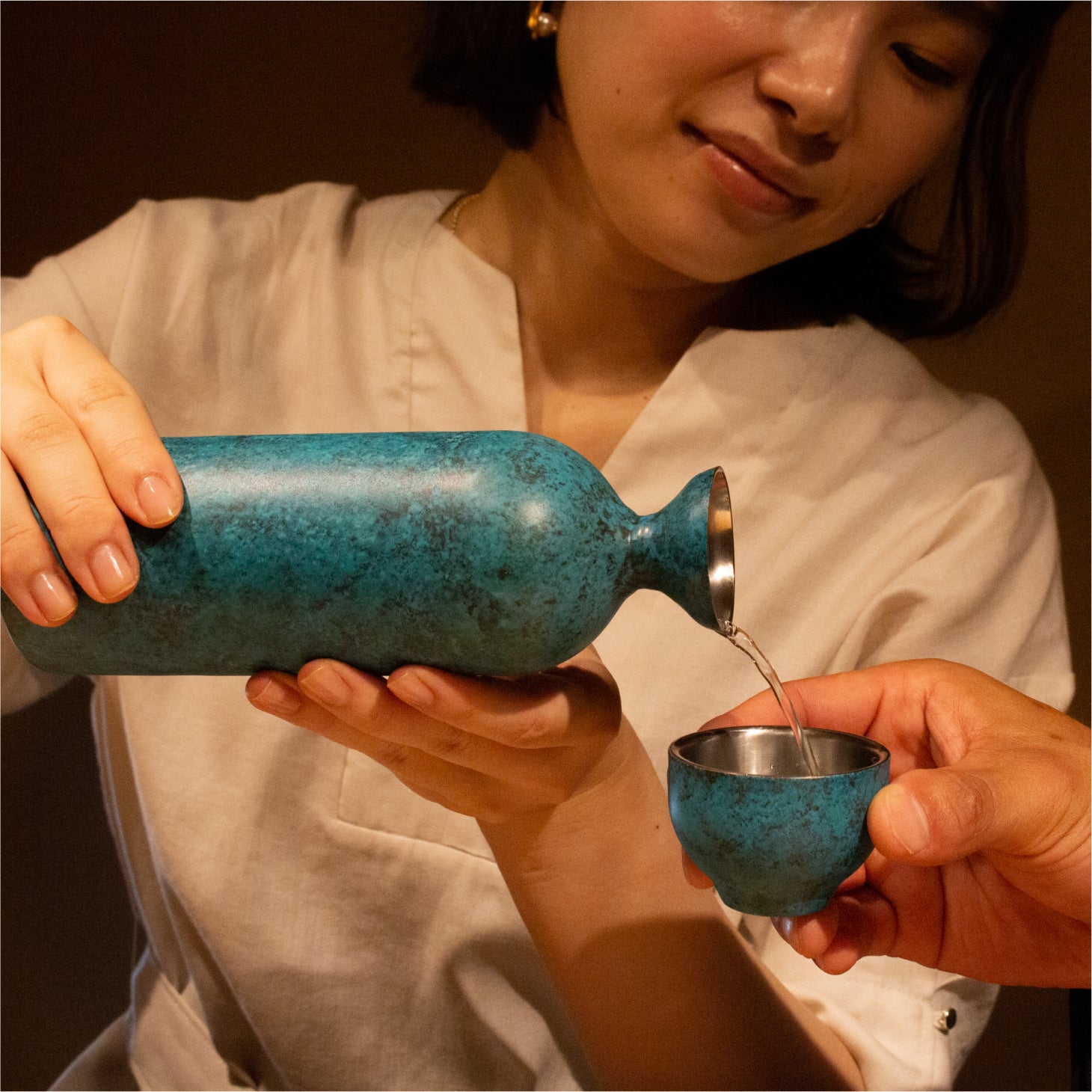 日本酒をじっくり愉しむ方に。二重構造で美味しい温度を保つ折燕 ORI