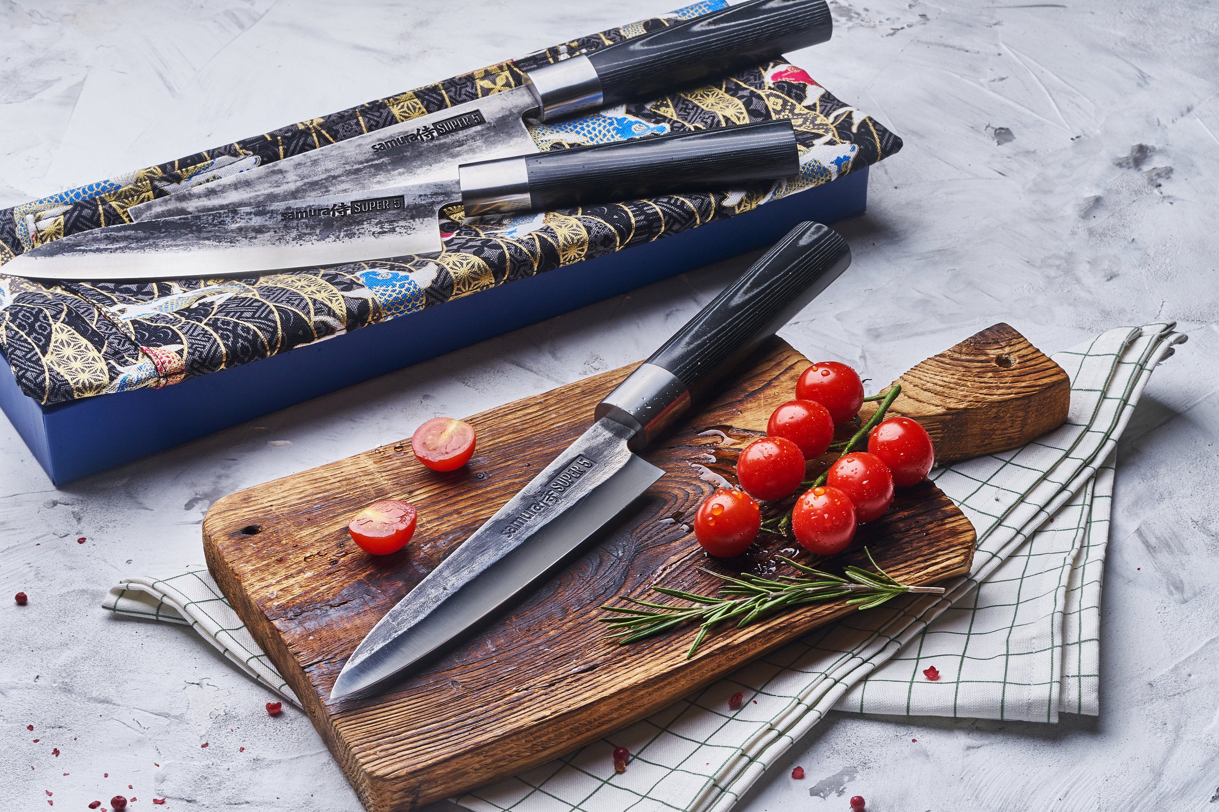 高級ダマスカス包丁SAMURA super5 三徳包丁 – Makuake STORE
