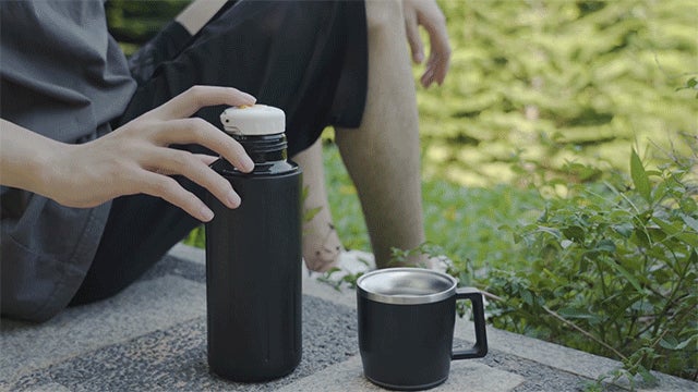 猫舌の方にぴったり！90秒で飲みごろになる快速降温魔法瓶｜マクアケ