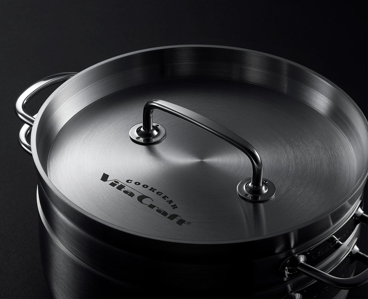 深鍋＋浅鍋の一台二役。ステンレス鍋の老舗ビタクラフトが作る