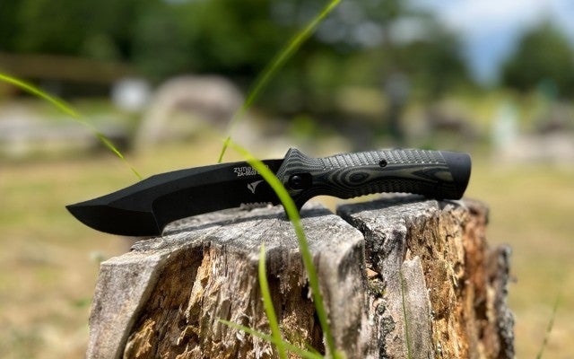 一本で完結】薪割り×焚き火×キャンプ飯。8in1で全てこなすアウトドア