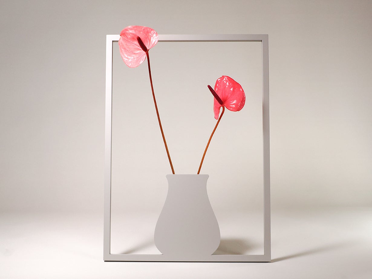 一輪の花からブーケ、ドライフラワーなど。どんな植物を入れても絵に