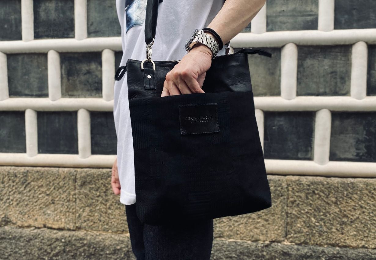 漆黒】デニム職人が作る、岡山デニムと皴加工レザー仕上げの『ブラック