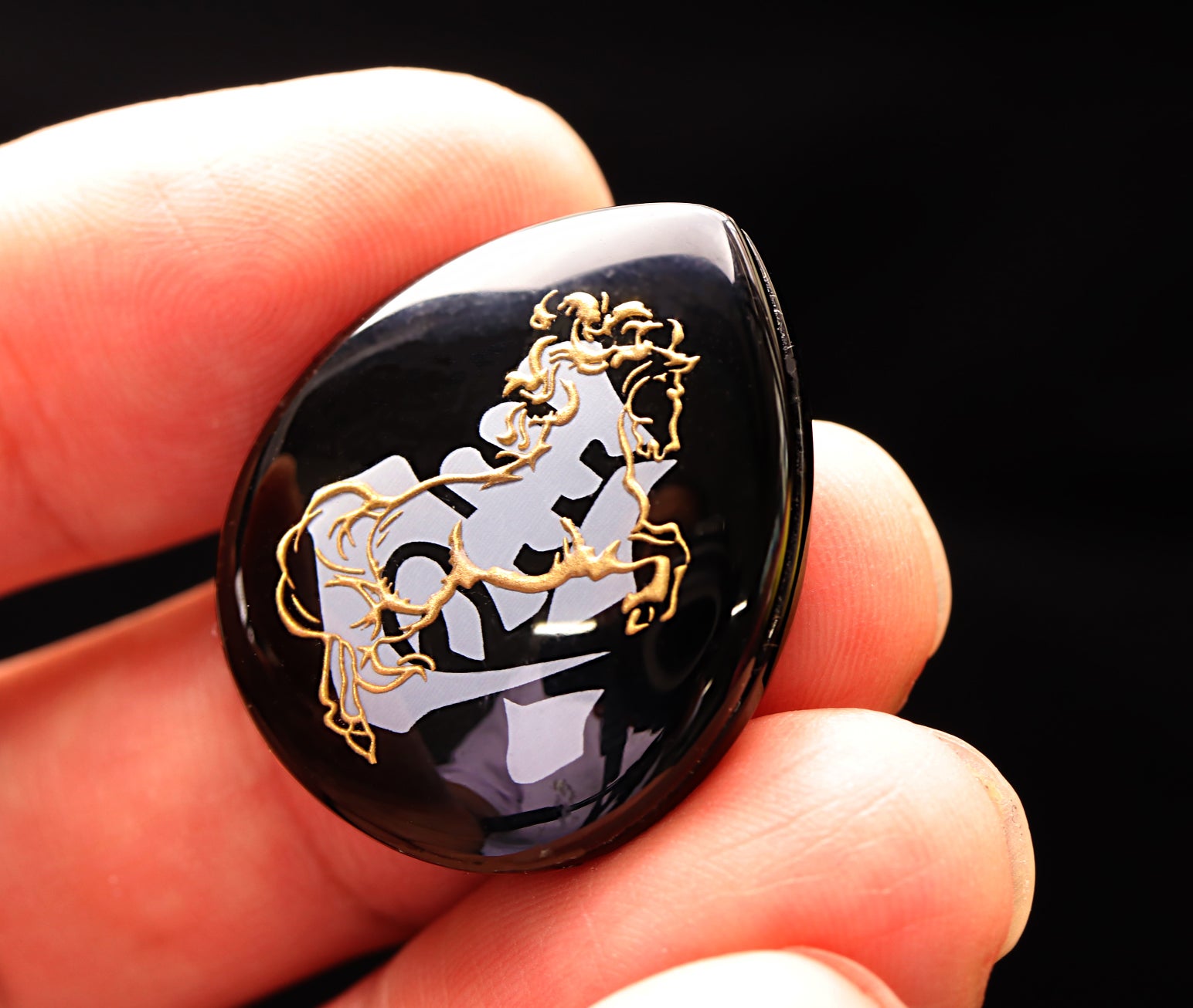 2026年 午年のお守り】飛躍を願う「左馬」水晶オニキス・アミュレット