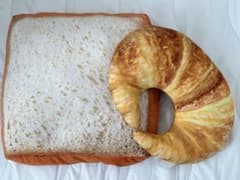 ニトリ もちもちクッション 食パン クロワッサン まとめ売り - メルカリ