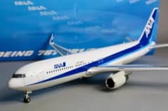 レア ANA B767-300ER JA619A 1/200 完成品 - メルカリ