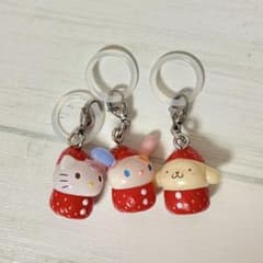 いちごめじるしアクセサリー キティ＆ウサハナ＆ポムポムプリン - メルカリ