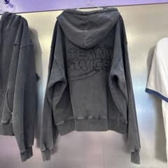 TWICE ポップアップ フードジップ パーカー 10ve universe - メルカリ