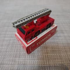 レア！赤箱トミカ22-4-2 ニッサンディーゼルハシゴ付消防車 イエロー