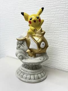 激レア ポケモンセンターナゴヤ限定 金のコイキング&ピカチュウ貯金箱