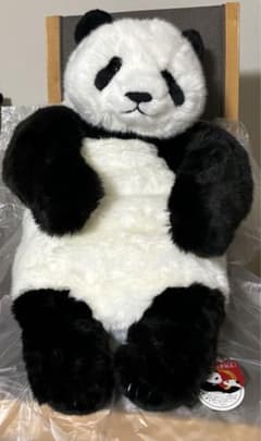 タグ付き新品】上野動物園 パンダ 抱っこパンダ ぬいぐるみ - メルカリ