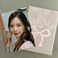 NiziU 2025 ランダムトレカ - メルカリ