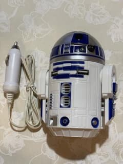 R2-D2 車載充電器】USBポート付き スターウォーズ - メルカリ