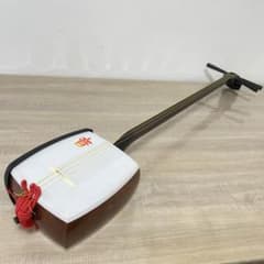 ☆良品☆ 三味線 細棹 紫檀 丸打胴 和楽器 長唄 人工皮 新品弦交換済み