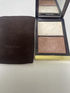 トム フォード スキンイルミネイティング パウダーデュオ 01 ムード