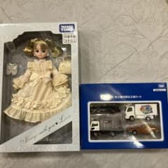タカラトミー 2025株主優待 リカちゃん人形とトミカセット - メルカリ
