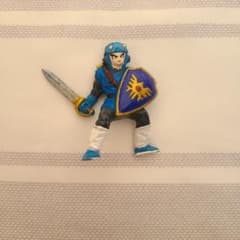 ドラゴンクエストⅡ ローレシア王子キーホルダー - メルカリ